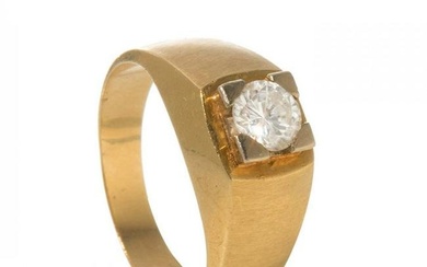 Seal type ring, for men, in 18 kt yellow gold. with a diamond, brilliant cut, ca. 0.60 ct. of