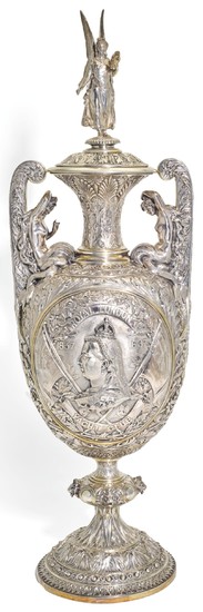 THE ROYAL LONDON YACHT CLUB JUBILEE CUP. A VICTORIAN SILVER TROPHY VASE AND COVER AFTER DESIGNS AND MODELS BY RAFFAEL MONTI AND OWEN JONES, HANCOCKS & CO., LONDON, 1882/1887