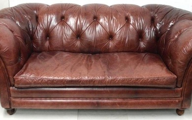 TUFTED LEATHER CHESTERFIELD STYLE COUCH SOFA