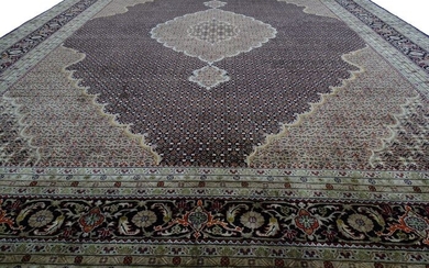 Tabriz Mahi - Rug with Silk - 366 cm - 278 cm