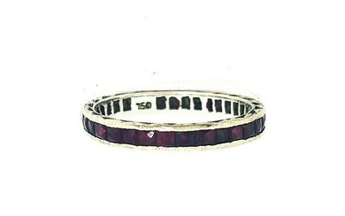 VINTAGE White Gold Ruby Band Ring CUTE