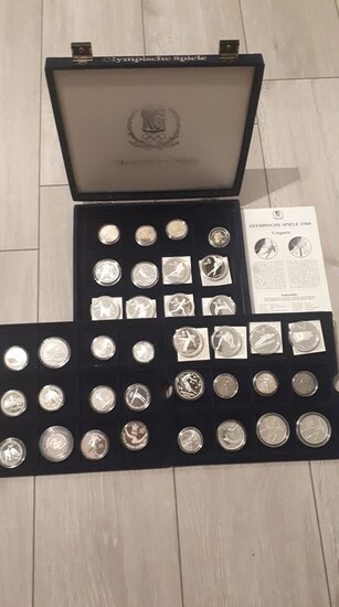 World - Collection various coins 'Calgary 1988 Olympics' (36 pieces) most silver in box