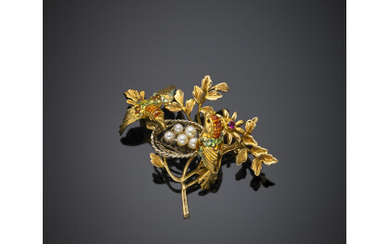 Yellow gold and polychrome enamel birds in the nest brooch, accented with small pearls, g 11.26, length cm 5, width…Read more
