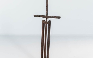 Oak Adjustable Four-light Candleholder, 18th/19th century, the cross-piece with four holes to hold candles on a friction tension stand