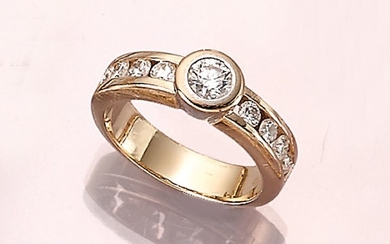 14 kt gold CHRIST ring with brilliants...