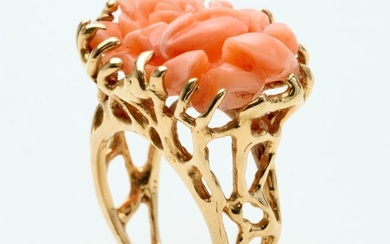 14k Carved Angels Skin Coral Ring