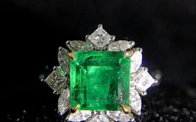 18K White Gold 3.75 CTW Emerald & Diamond Ring