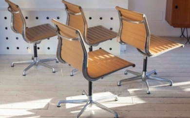 Charles Eames - ICF - Chair (4) - EA 108