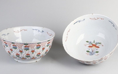 2x Delft bowls
