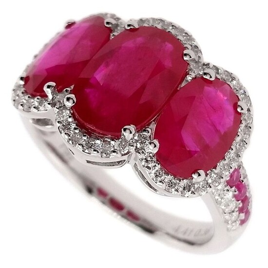 4.57ct Natural Rubies and 0.36ct Natural Diamonds - IGI Report - 18 kt. White gold - Ring