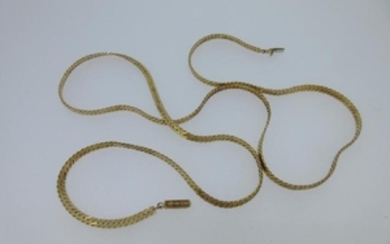 An Italian 9ct gold flat curb link chain