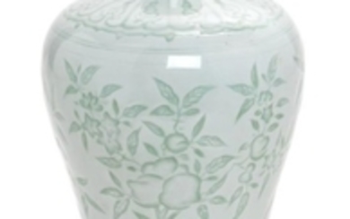 * A White Glazed Porcelain Vase, Meiping