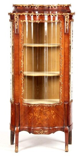 A 19TH CENTURY FRENCH ROSEWOOD, WALNUT AND MARQUET