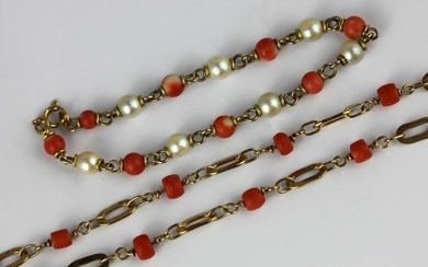 A 9ct gold and coral necklace