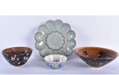 A CHINESE GE TYPE CHRYSANTHEMUM MOULDED POTTERY BRUSH WASHER...