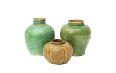 A GROUP OF THREE CHINESE GREEN-GLAZED SMALL JARS 明 綠釉小罐一組三件
