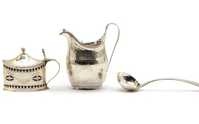 A George III silver mustard pot