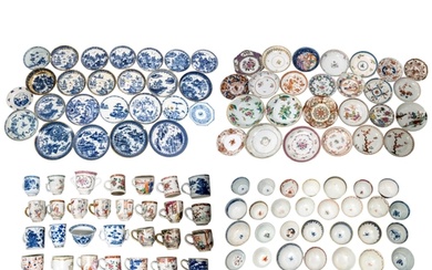A LARGE COLLECTION OF CHINESE EXPORT PORCELAIN TEABOWLS, SAU...