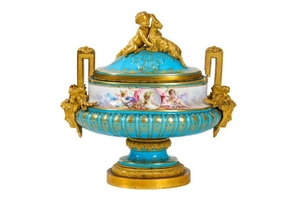 A LATE 19TH CENTURY SEVRES STYLE PORCELAIN AND GILT