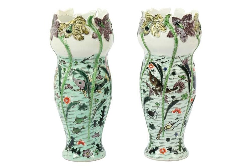 A PAIR OF CHINESE FAMILLE VERTE 'FISH POND' VASES, 18TH/19TH CENTURY