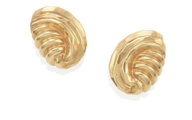 A PAIR OF GOLD EARCLIPS
