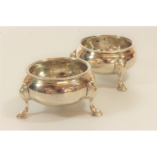 A Pair of Victorian Sterling Silver Salt cellars. Joseph Ang...