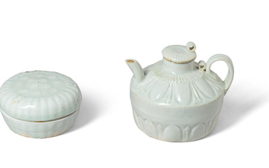 A QINGBAI MOULDED EWER AND COVER AND A SMALL LOBED...