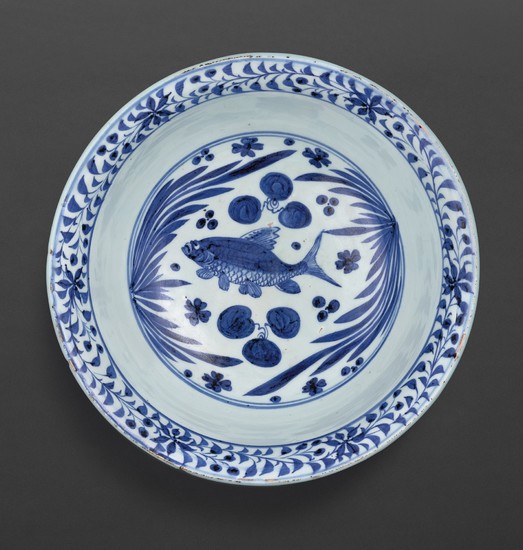 A RARE AND SUPERB BLUE AND WHITE BOWL YUAN DYNASTY