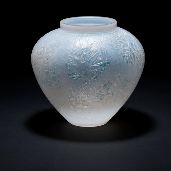 A René Lalique frosted 'Esterel' vase