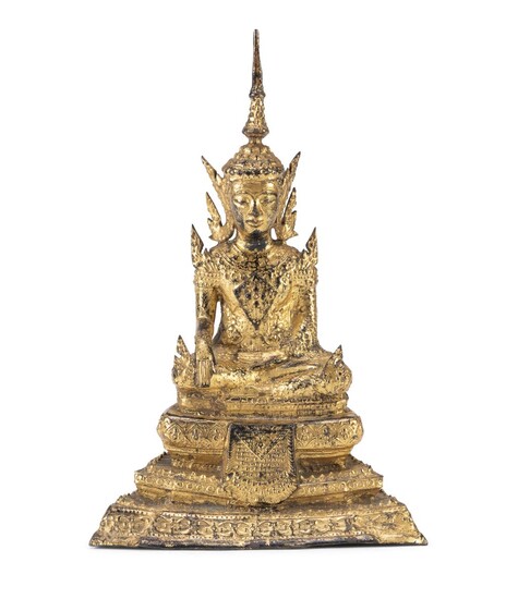 A THAI GILDED BRONZE SCULPTURE OF BUDDHA EARLY 20TH CENTURY.