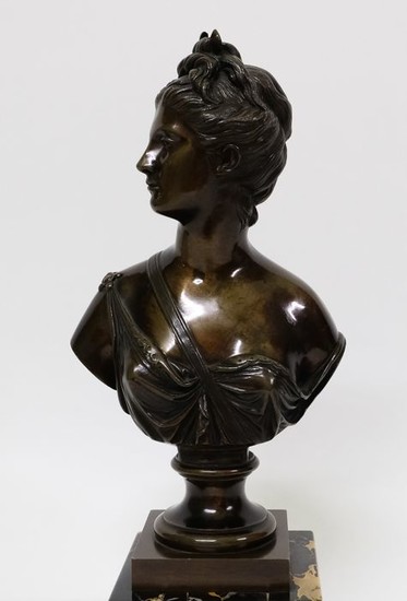 After Jean Antoine Houdon - Bust, "Diane Huntress" - Bronze - Late 19th century