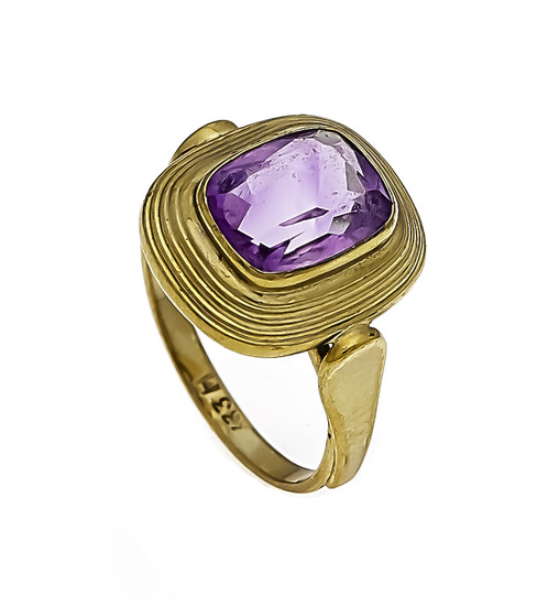 Amethyst ring GG 333/000 with an antique cut...