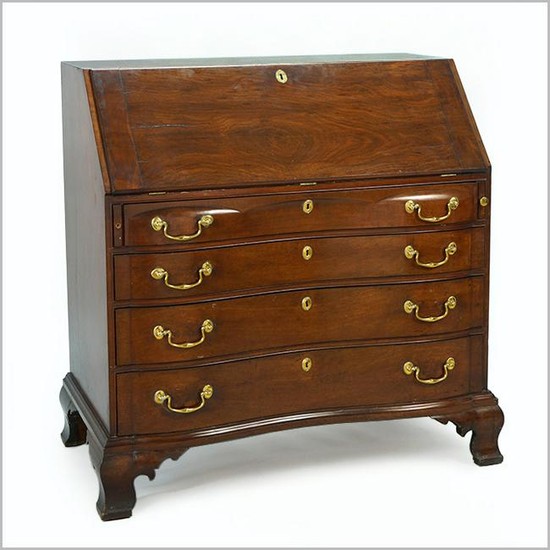 An 18th Century American Chippendale Mahogany Oxbow