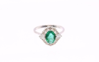 An emerald and diamond 18ct white Art Deco style cluster...