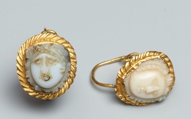 Ancient Roman Pair of gold and agate cameo earrings - 1.32 cm