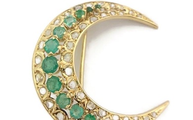 Antique Emerald Diamond Crescent Moon Brooch Pin 18K Yellow Gold 2.42 CTW 7.73 G