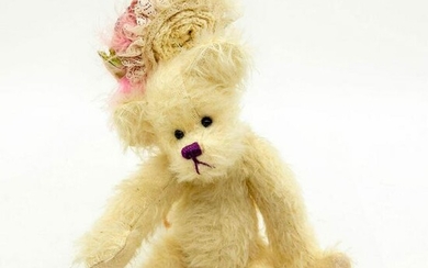 Applebeary Originals, Elizabeth White Teddy Bear