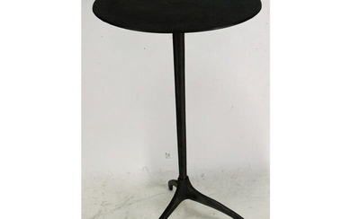 BEACON METAL ACCENT TABLE