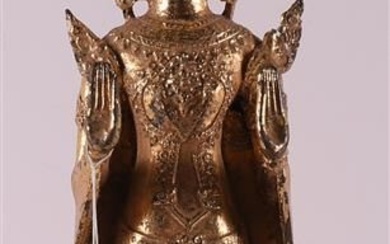 Bouddha debout en bronze doré, Thaïlande, XIXe siècle ou plus ancien, h 46 cm.