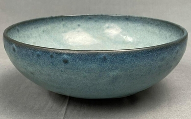 Bowl. Stoneware. China old. Song-yuan style blue glaze.