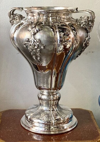 Centerpiece, Vase (1) - .800 silver - Castaudi & Gautero - Italy - First half 20th century