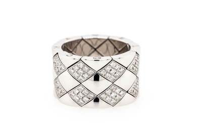Chanel - 18 kt. White gold - Ring Diamond - Matelasse Diamond Gold Quilted Flexible Three Row Band Ring