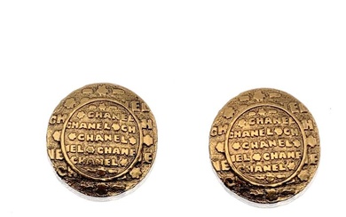 Chanel - Vintage Gold Metal Round Embossed Clip On Earrings - Earrings