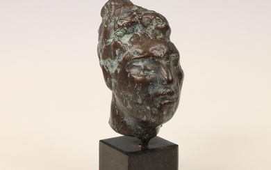 Charlotte van Pallandt (1898-1997), bronzen buste, vrouw