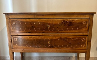 Chest of drawers - Louis XVI - walnut wood