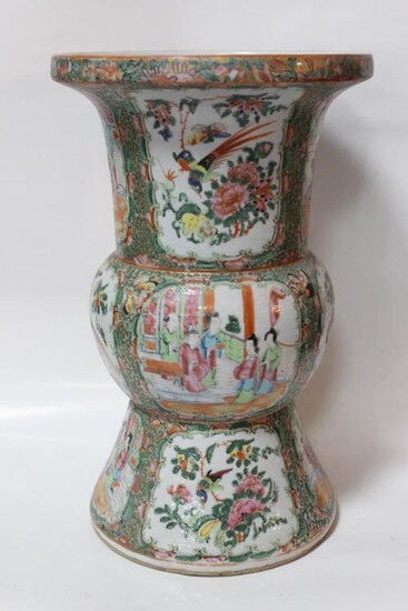Chinese Rose Madelia Porcelain Vase