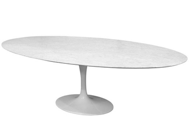 Eero Saarinen Design Tulip Table