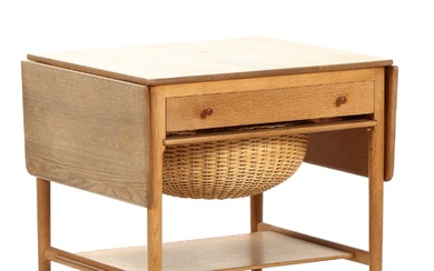 H. J. Wegner: Oak sewing table - Made by Andreas Tuck