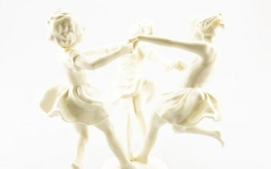 HUTSCHENREUTHER SELB PORCELAIN FIGURAL GROUP, MAY DANCE