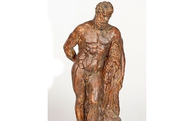 Hercule Farnèse . Sculpture en pierre patinée simulant la terre cuite. Hauteur : 60 cm